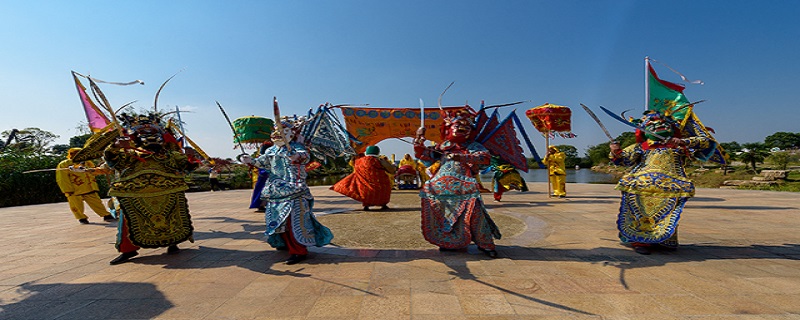 鉴略在朝花夕拾哪里